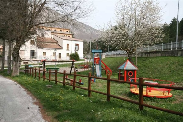casa indipendente in vendita a Campo di Giove