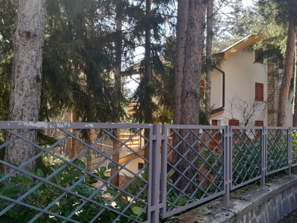 casa indipendente in vendita a Campo di Giove