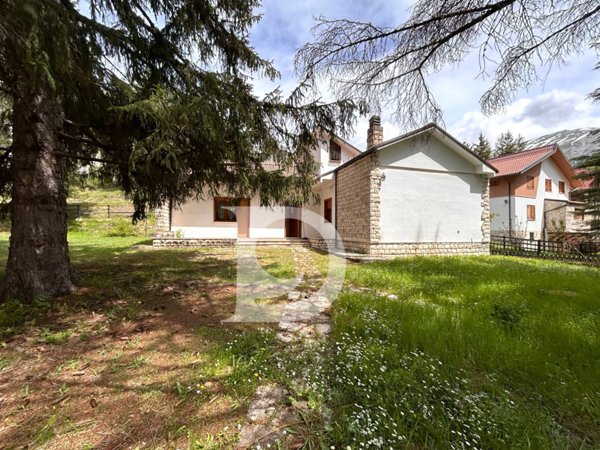 casa indipendente in vendita a Campo di Giove