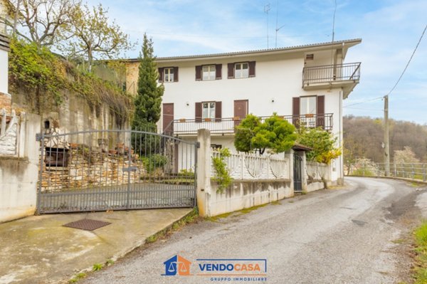 casa indipendente in vendita a Monastero di Vasco in zona Bertolini Soprani