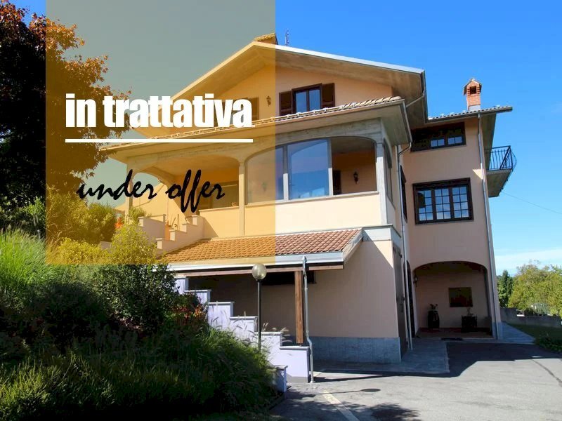 casa indipendente in vendita a Monastero di Vasco