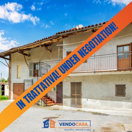 casa indipendente in vendita a Monastero di Vasco