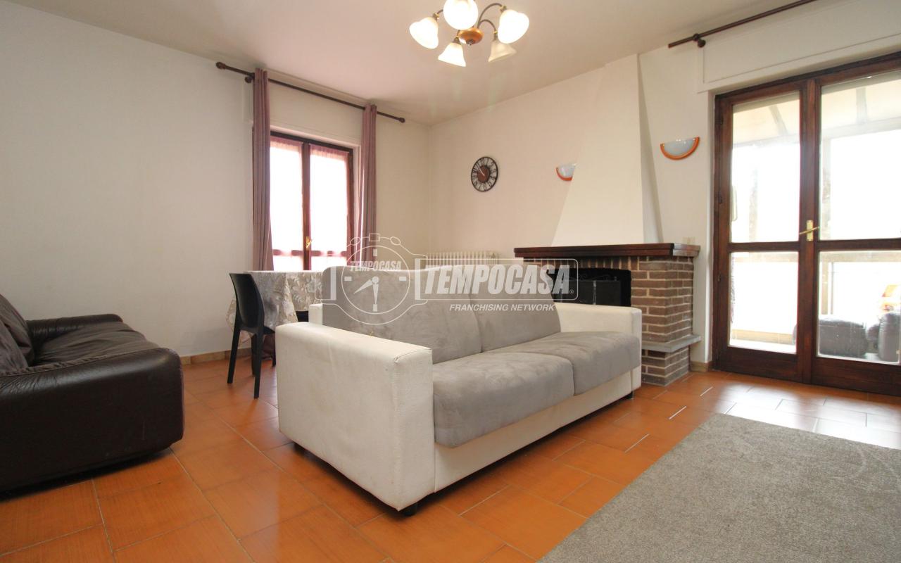 casa indipendente in vendita a Monastero di Vasco