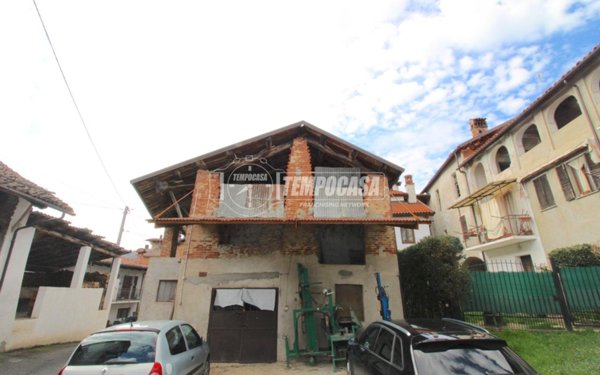 casa indipendente in vendita a Monastero di Vasco in zona Vasco