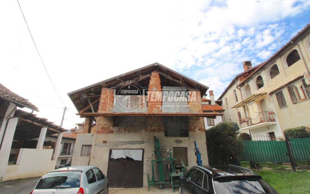 casale in vendita a Monastero di Vasco in zona Vasco