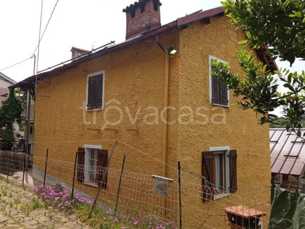 casa indipendente in vendita a Monastero di Vasco in zona Bertolini Soprani