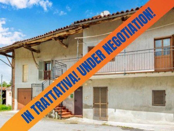 casa indipendente in vendita a Monastero di Vasco