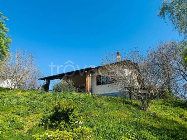 casa indipendente in vendita a Monastero di Vasco