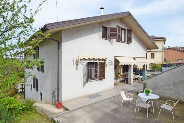 casa indipendente in vendita a Monastero di Vasco in zona Vasco
