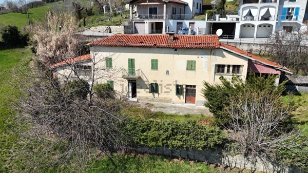 casa indipendente in vendita a Monastero di Vasco in zona Vasco