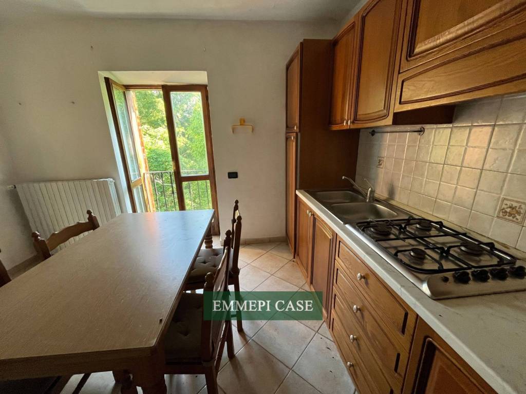 casa indipendente in vendita a Monastero di Vasco in zona Vasco