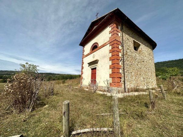 casale in vendita a Campotosto in zona Ortolano