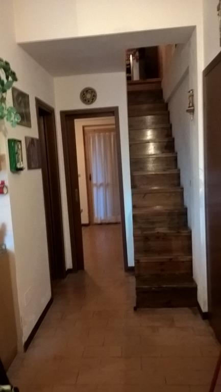 appartamento in vendita a Campotosto in zona Poggio Cancelli
