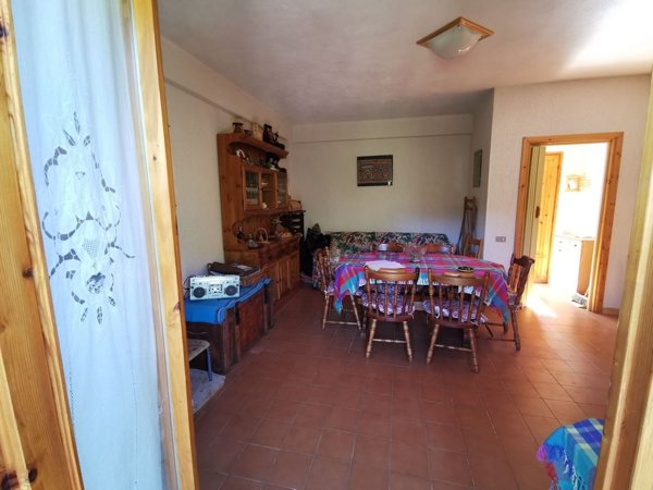 appartamento in vendita a Canistro