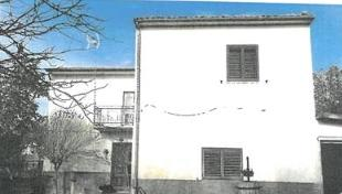 appartamento in vendita a Capestrano