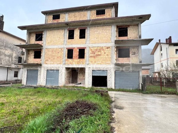 casa indipendente in vendita a Capistrello