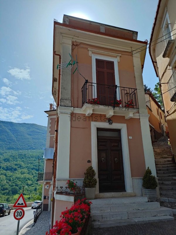appartamento in vendita a Capistrello