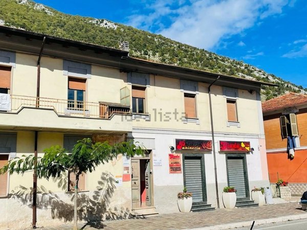 appartamento in vendita a Capistrello