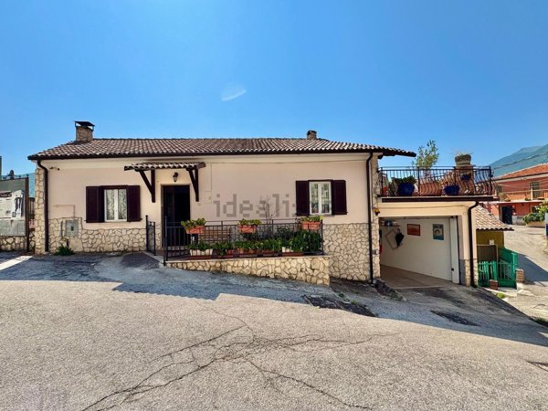 appartamento in vendita a Capistrello