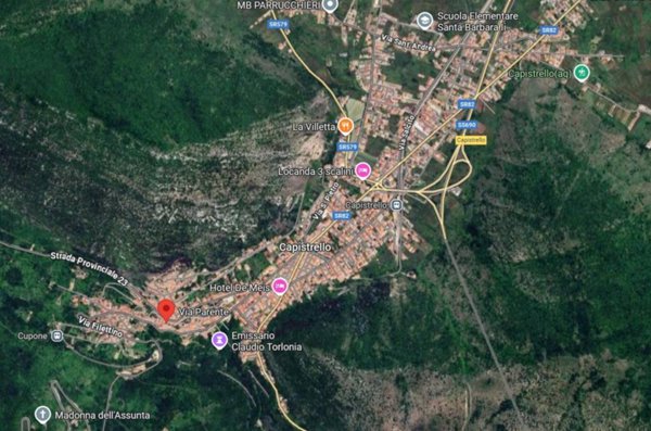 casa indipendente in vendita a Capistrello
