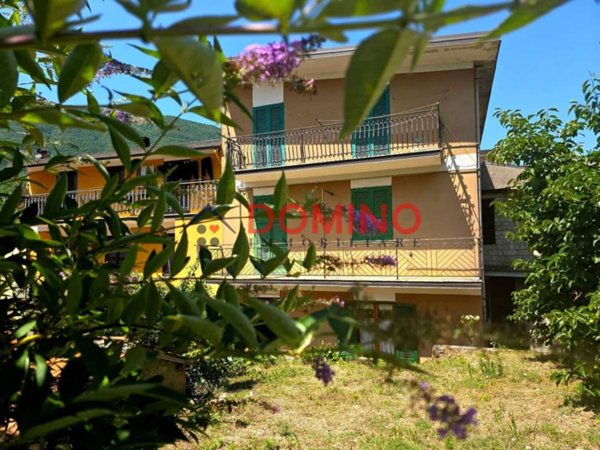 casa indipendente in vendita a Capistrello