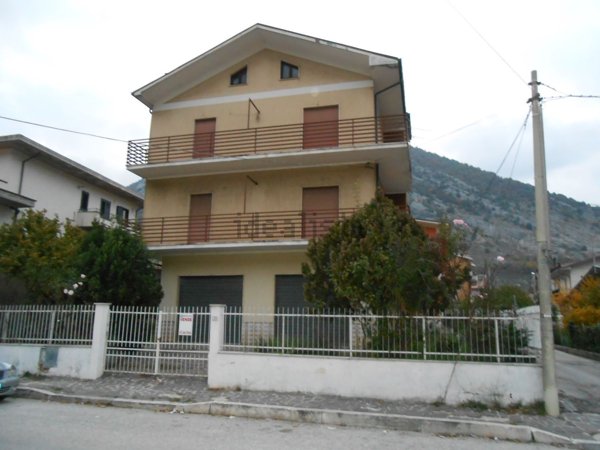 appartamento in vendita a Capistrello