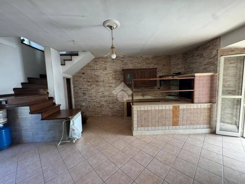 casa indipendente in vendita a Capistrello