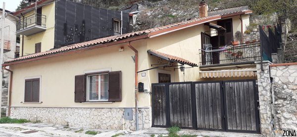 appartamento in vendita a Capistrello