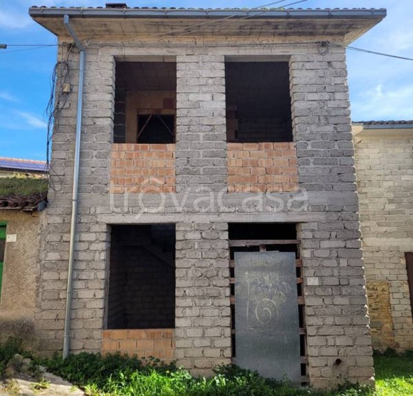 casa indipendente in vendita a Capitignano