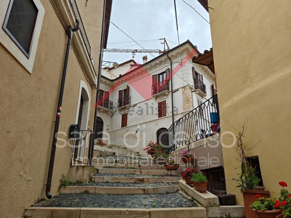 appartamento in vendita a Caporciano
