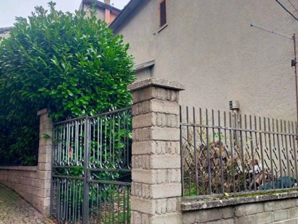 casa indipendente in vendita a Carsoli