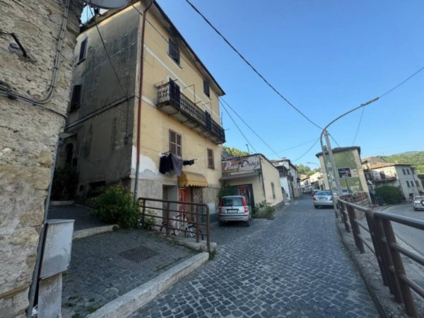 appartamento in vendita a Carsoli