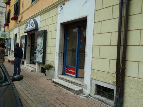 locale commerciale in vendita a Carsoli