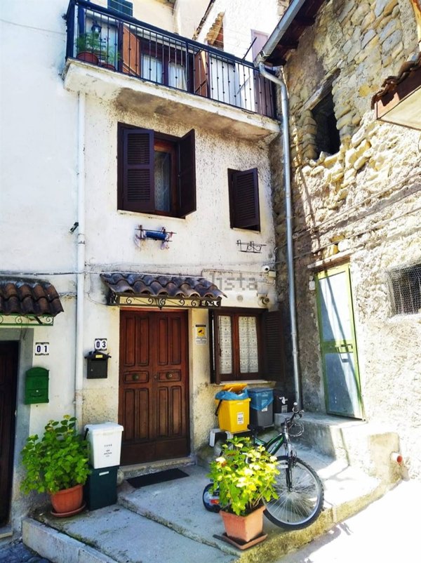 appartamento in vendita a Carsoli