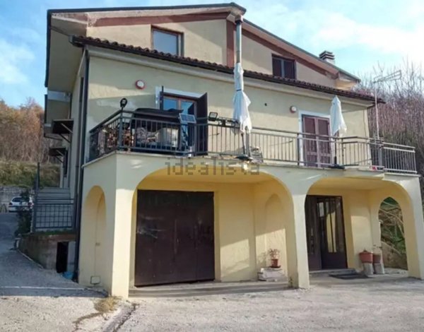 appartamento in vendita a Carsoli