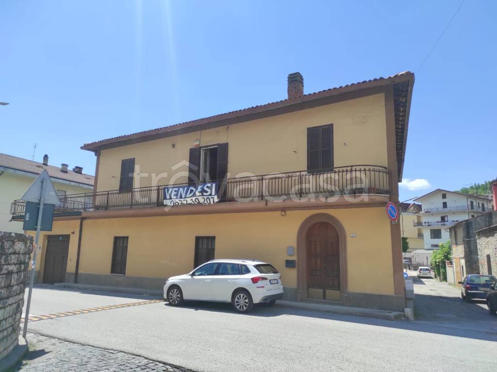 casa indipendente in vendita a Carsoli