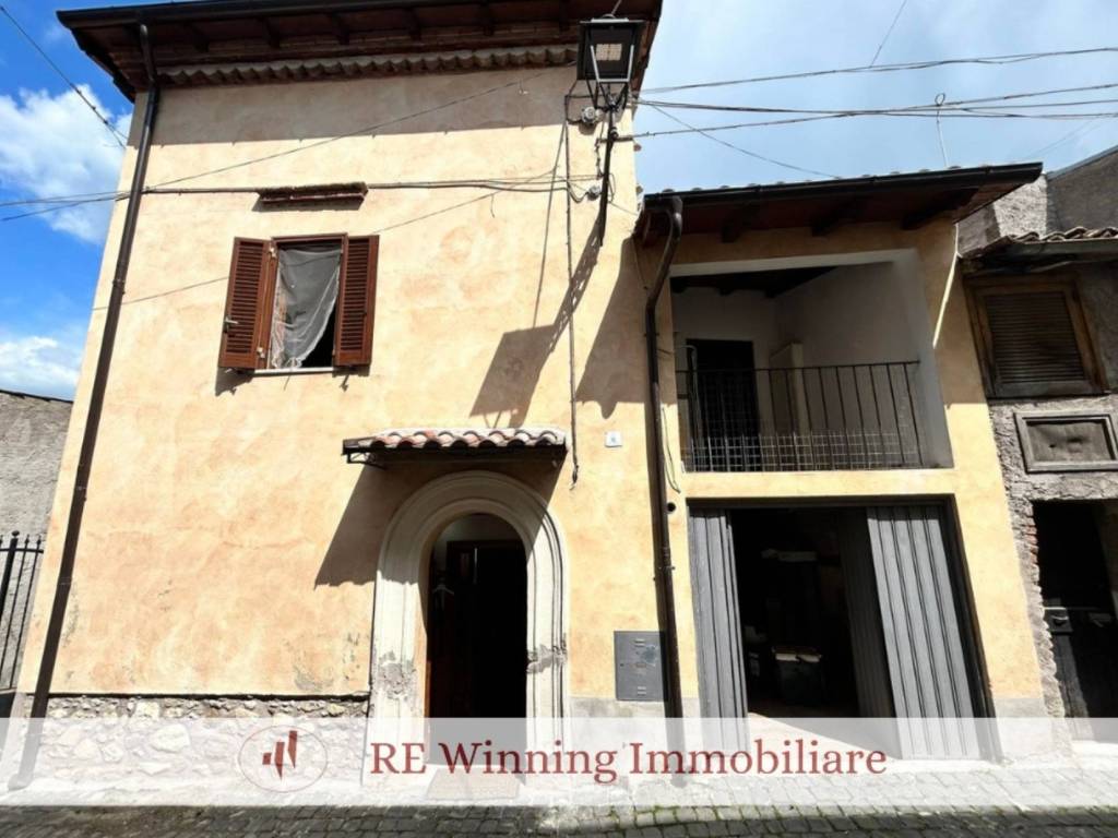 appartamento in vendita a Carsoli in zona Poggio Cinolfo