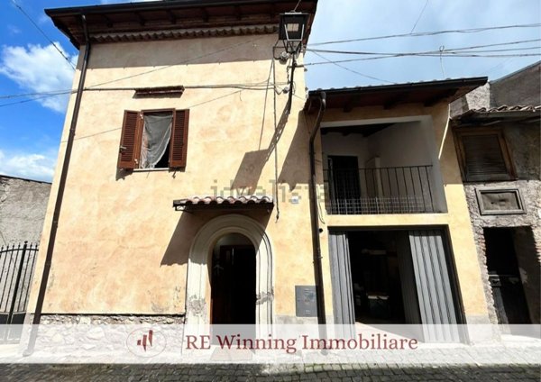 appartamento in vendita a Carsoli in zona Poggio Cinolfo