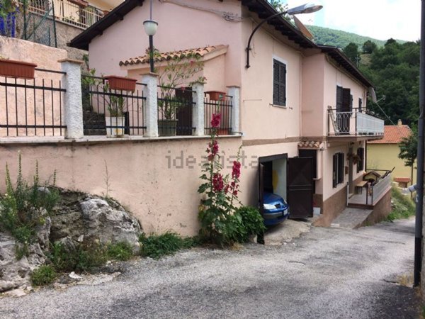 appartamento in vendita a Carsoli