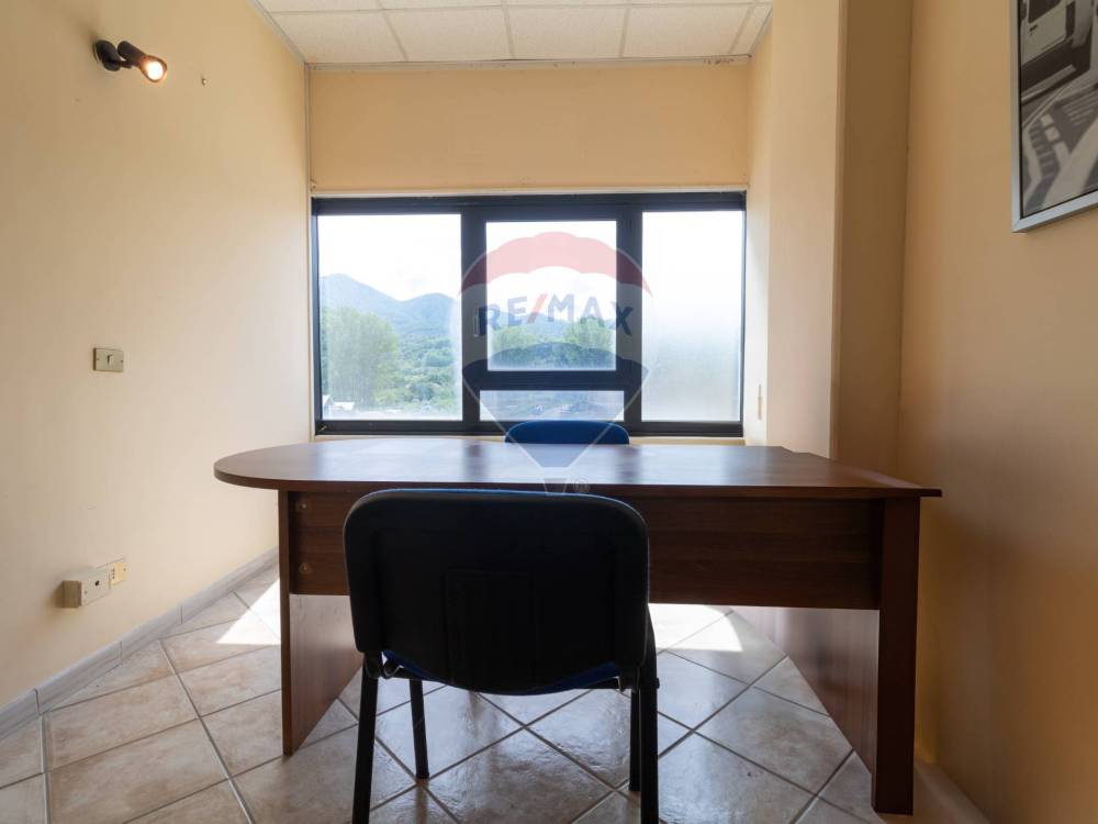 ufficio in vendita a Carsoli