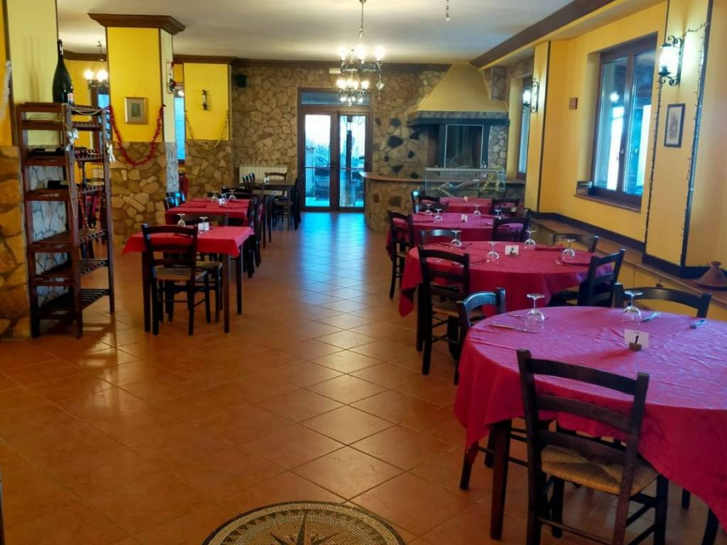 intera palazzina in vendita a Carsoli