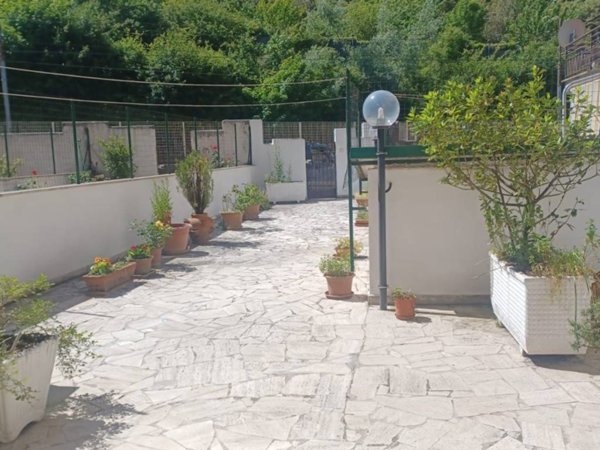 appartamento in vendita a Carsoli