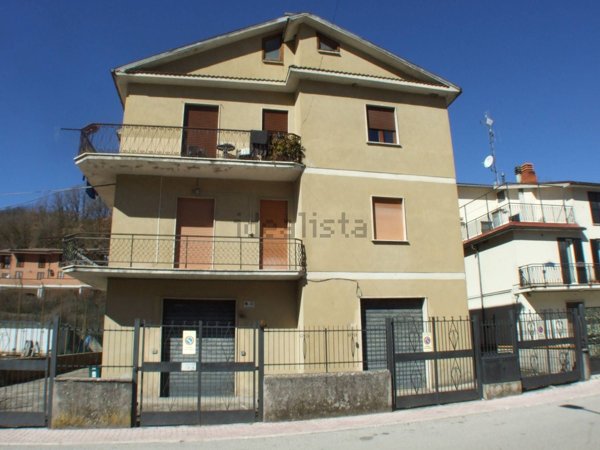 appartamento in vendita a Carsoli