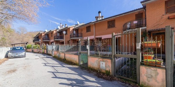 appartamento in vendita a Carsoli