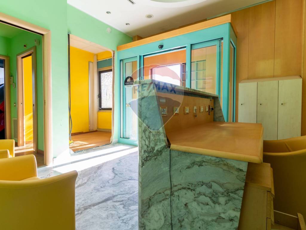 negozio in vendita a Carsoli