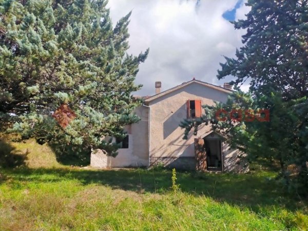 casa indipendente in vendita a Carsoli