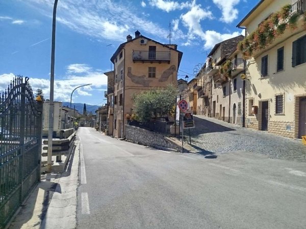 appartamento in vendita a Carsoli