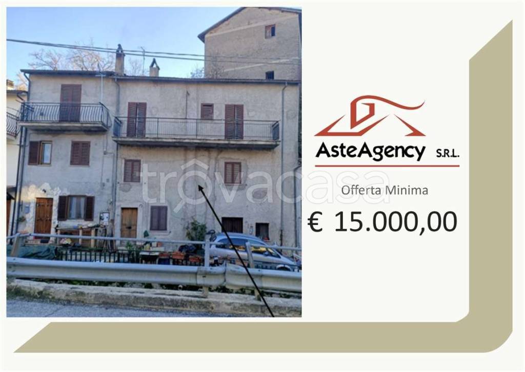 appartamento in vendita a Carsoli in zona Tufo Basso