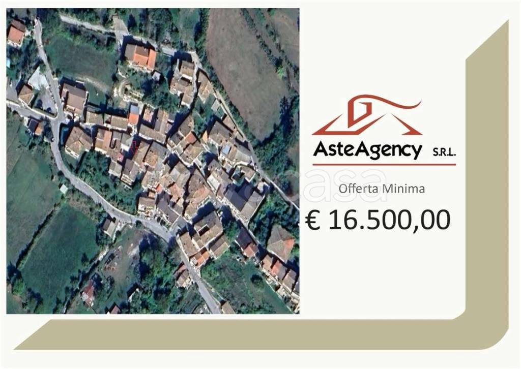 appartamento in vendita a Carsoli in zona Tufo Basso