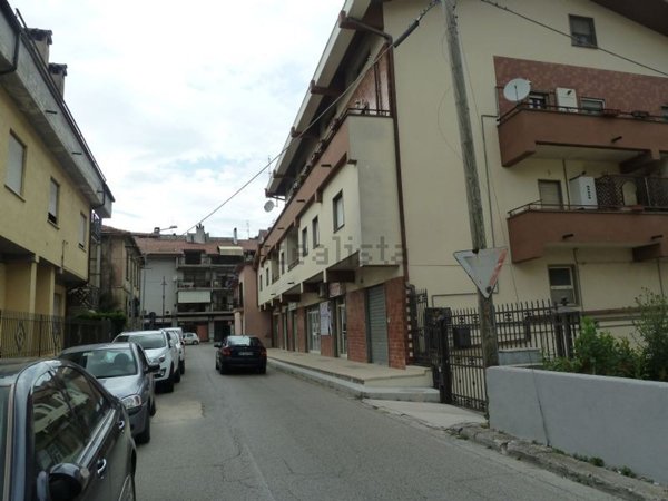 locale commerciale in vendita a Carsoli